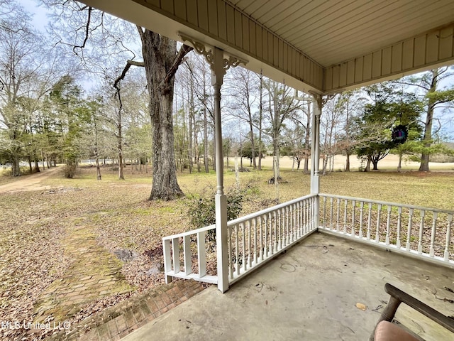 view of patio / terrace featuring covered porch