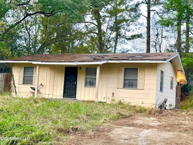 view of front of home