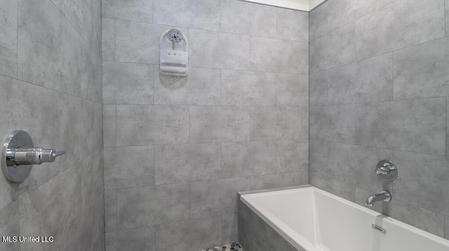 132 Markham Dr, Gulfport, MS 39507 - bathroom featuring a bath and tiled shower