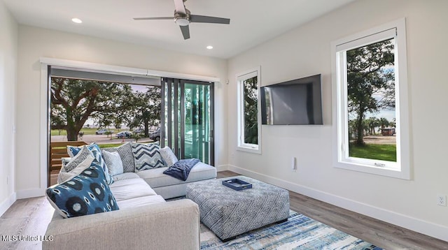 132 Markham Dr, Gulfport, MS 39507 - living room featuring plenty of natural light, ceiling fan, baseboards, and recessed lighting