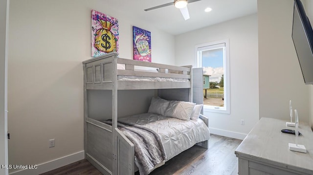 132 Markham Dr, Gulfport, MS 39507 - bedroom with baseboards, dark wood-type flooring, a ceiling fan, and recessed lighting