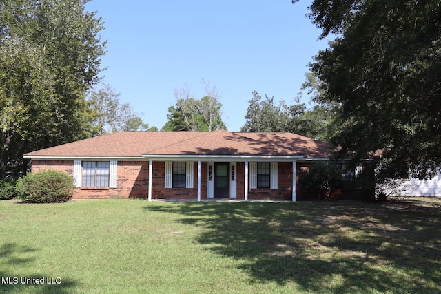 ranch-style house with a front yard