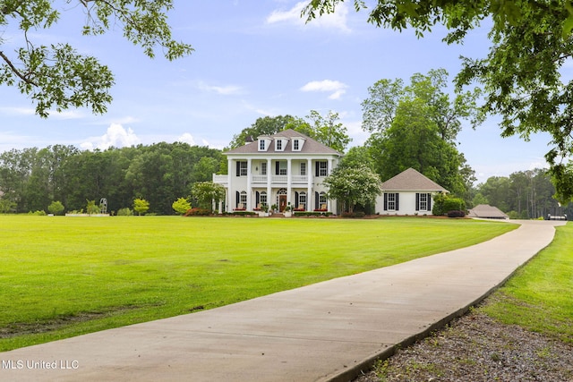 1053 Woodbridge Dr, Brandon, MS 39047 - view of front of home with a porch and a front yard