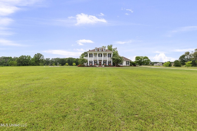 1053 Woodbridge Dr, Brandon, MS 39047 - view of green lawn with covered porch