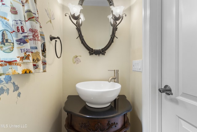 5578 E Diamondhead Dr, Diamondhead, MS 39525 - bathroom featuring vanity
