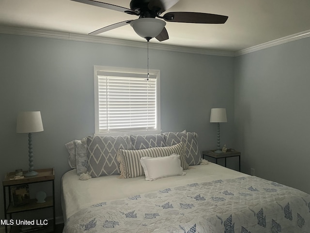 bedroom featuring crown molding and ceiling fan