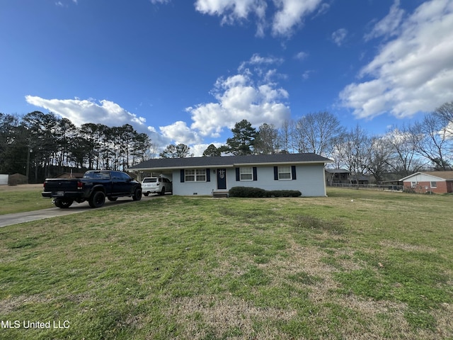 single story home featuring a front yard and fence