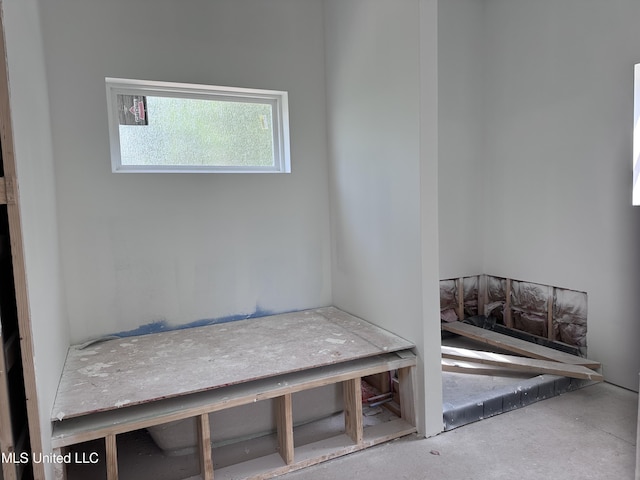 200 Farrar Ln, Waveland, MS 39576 - mudroom with concrete floors