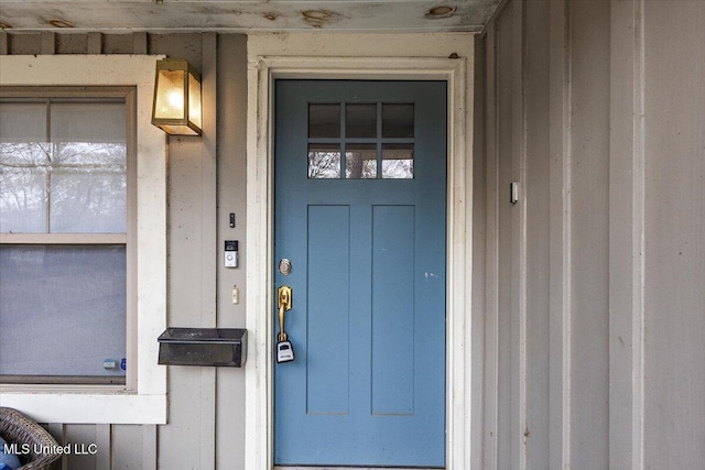 view of property entrance