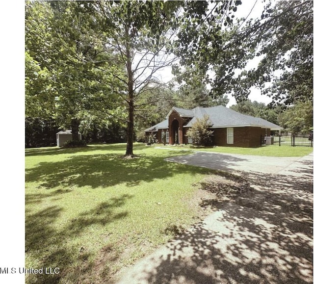 17931 Rayford Shumock Rd, Moss Point, MS 39562 - view of yard featuring driveway