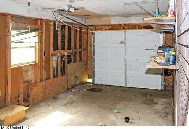 205 Shalimar Dr, Long Beach, MS 39560 - view of garage