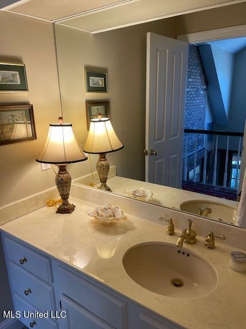 806 Viney Ridge Rd, Clarksdale, MS 38614 - bathroom with vanity