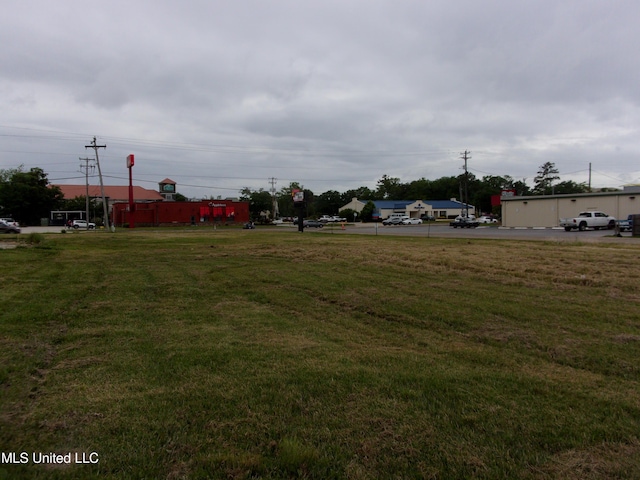 944 Cedar Lake Rd, Biloxi, MS 39532