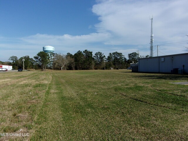 944 Cedar Lake Rd, Biloxi, MS 39532