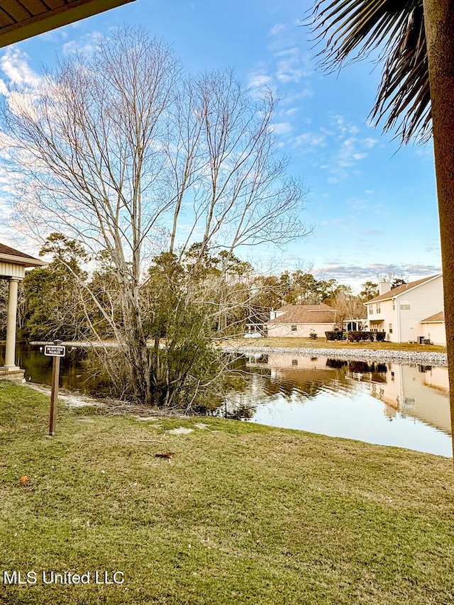 view of yard with a water view