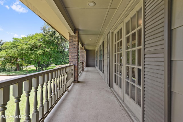 524 Champlin St, Gulfport, MS 39507 - view of balcony