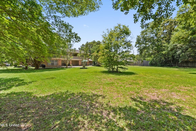 524 Champlin St, Gulfport, MS 39507 - view of yard