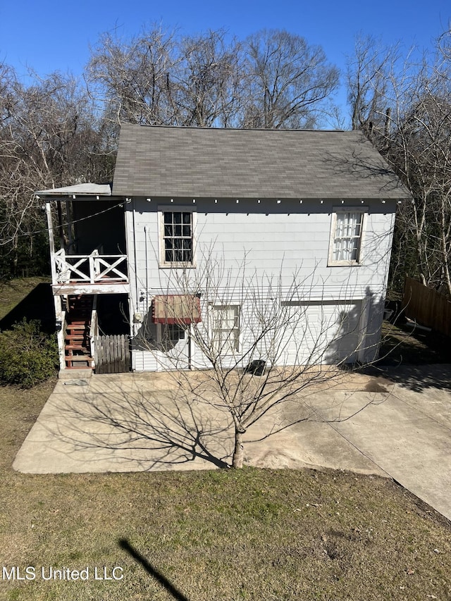 view of outdoor structure