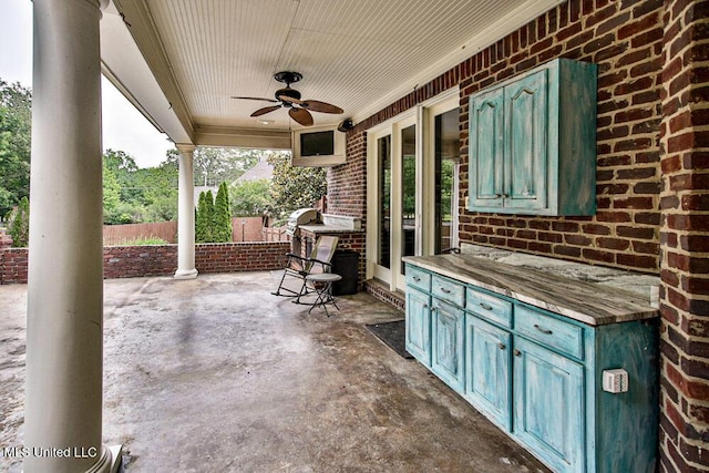 2948 Grove Meadows Dr, Nesbit, MS 38651 - view of patio / terrace featuring a ceiling fan