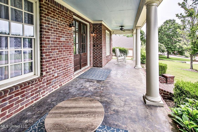 2948 Grove Meadows Dr, Nesbit, MS 38651 - covered porch with ceiling fan