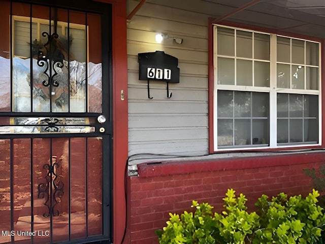 611 N 3rd Ave, Greenwood, MS 38930 - view of entrance to property