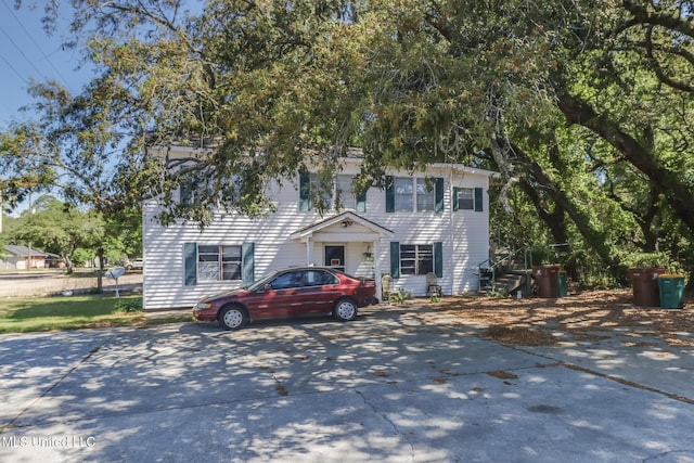 308 Rodenberg Ave, Biloxi, MS 39531 - colonial inspired home with concrete driveway