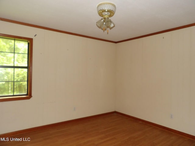 157 Tubman Cir, Natchez, MS 39120 - empty room with light wood-type flooring and crown molding