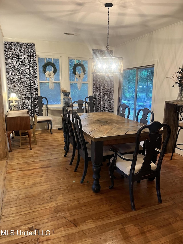 1006 Lamar St, Cleveland, MS 38732 - dining area featuring hardwood / wood-style flooring