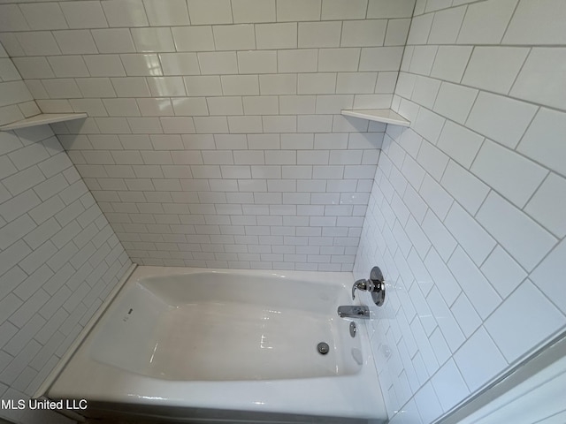 215 Quail Trl, Greenwood, MS 38930 - full bathroom with tub / shower combination
