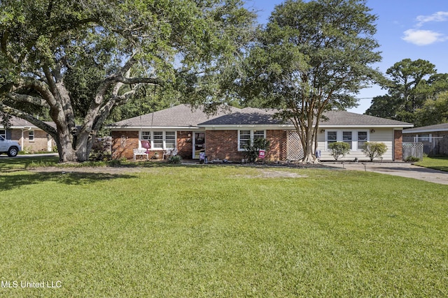 56 53rd St, Gulfport, MS 39507 - single story home with brick siding