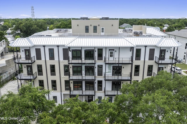 124 Court St, Bay Saint Louis, MS 39520 - view of building exterior