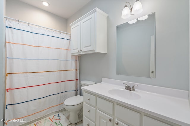 361 Cherry Bark Ln, Courtland, MS 38620 - bathroom with toilet, vanity, recessed lighting, and a shower with curtain