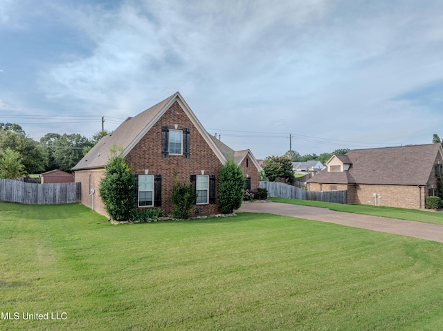 1668 Farindale Cv, Nesbit, MS 38651 - view of front of house featuring brick siding and driveway