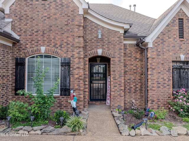1668 Farindale Cv, Nesbit, MS 38651 - doorway to property with brick siding