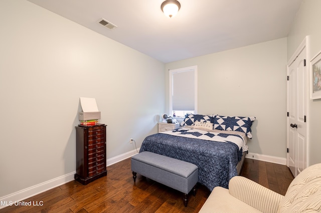 1668 Farindale Cv, Nesbit, MS 38651 - bedroom featuring wood finished floors and baseboards