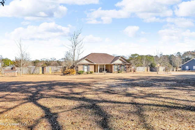 view of front of property