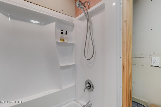 146 Maple Dr, Perkinston, MS 39573 - full bath with bathtub / shower combination