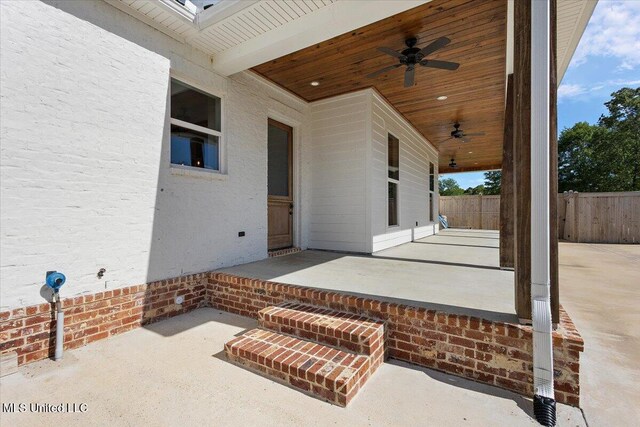 1254 Wade Patrick Rd, Brandon, MS 39042 - view of patio / terrace with ceiling fan and fence