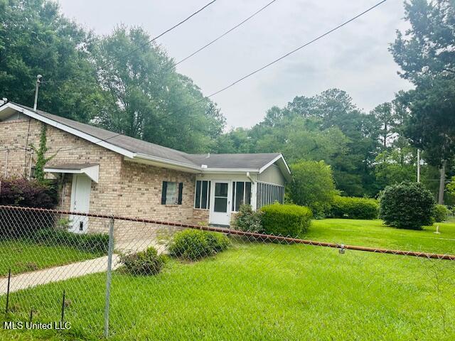 1561 Section Line Rd, Picayune, MS 39466 - view of front of property with brick siding