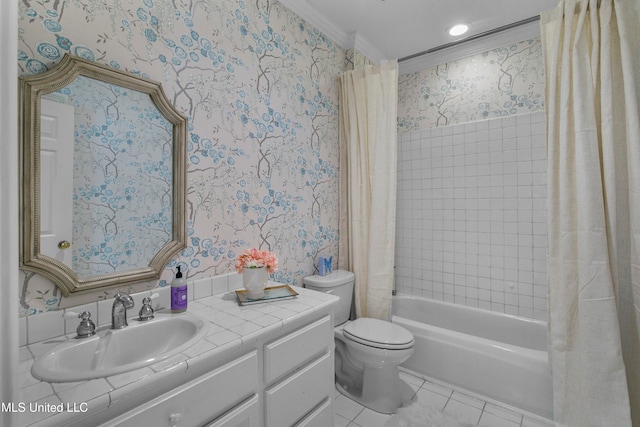 full bathroom with shower / tub combo with curtain, vanity, toilet, and crown molding