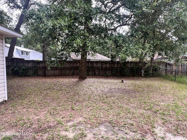1620 Porpoise St, Ocean Springs, MS 39564 - view of fenced backyard