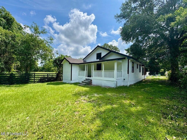 716 New Orleans St, Hattiesburg, MS 39401 - view of front of house with covered porch