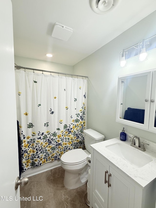 588 Robin Rd, Grenada, MS 38901 - bathroom featuring vanity and toilet