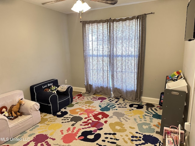 bedroom with ceiling fan