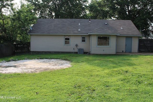 7671 Brookwood Pl, Southaven, MS 38671 - rear view of property featuring a patio