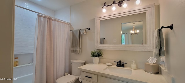 417 Highpoint Dr, Diamondhead, MS 39525 - full bath with vanity, toilet, shower / tub combo with curtain, and a chandelier