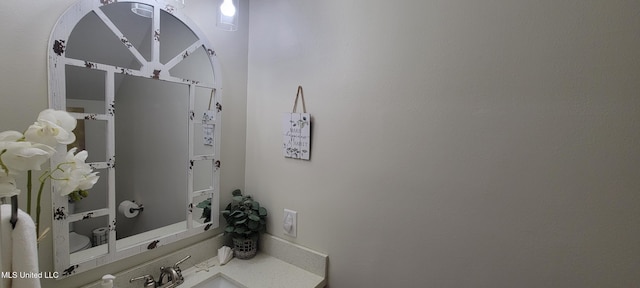 417 Highpoint Dr, Diamondhead, MS 39525 - bathroom with vanity