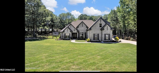 11368 Cedar Point Cv, Hernando, MS 38632 - view of front of property featuring a front lawn