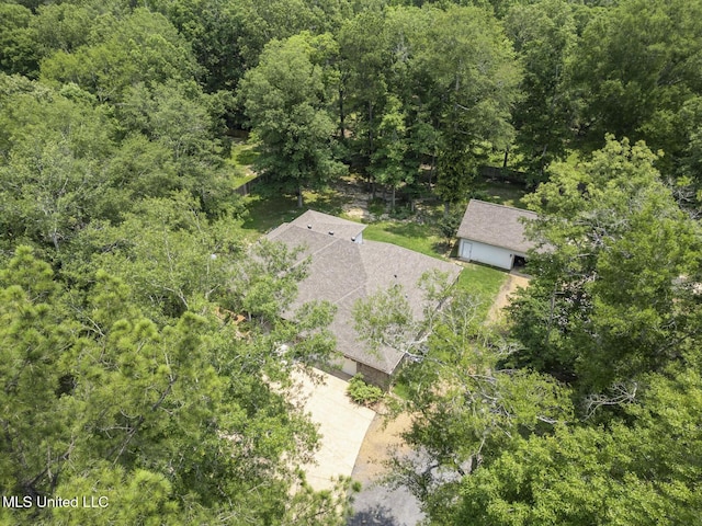 114 Sandstone Dr, Brandon, MS 39047 - view of subject property with a heavily wooded area