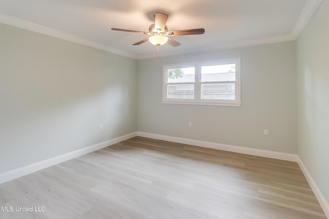 spare room with ceiling fan, light hardwood / wood-style flooring, and crown molding